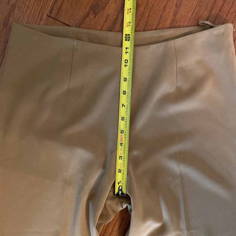 Catherine Stewart khaki size 10 pants- zips to the side - Picture 9 of 12